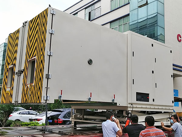 三综合试验箱出货